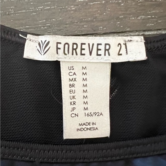 Forever 21 medium racerback sports bra - Picture 4 of 8